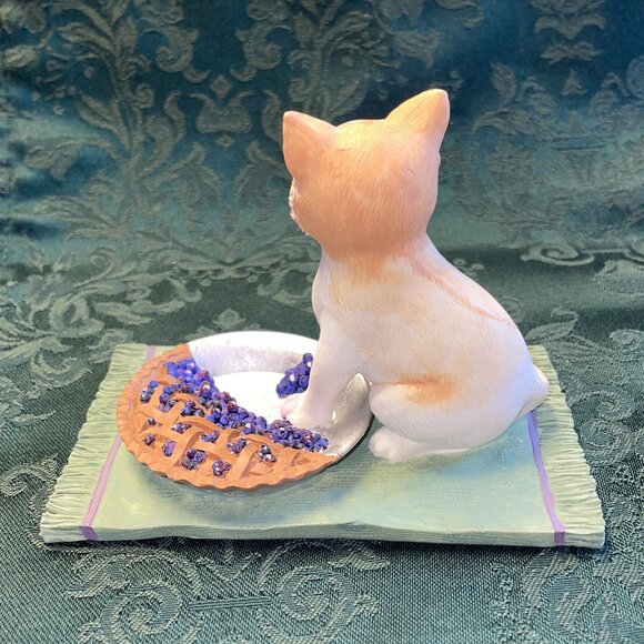 Like New Lenox American by Design "The Blueberry Pie Caper" Cat Figurine - Picture 5 of 9